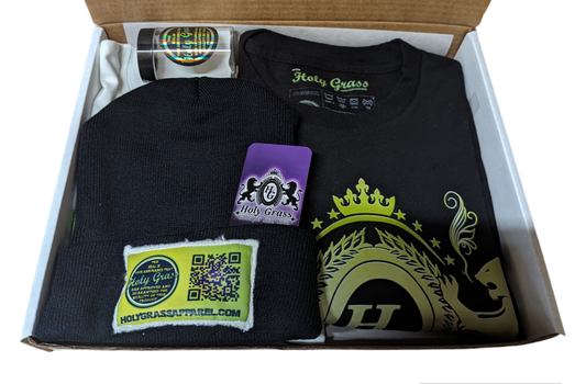 Limeade Crest Logo Sweatshirt with P.U.O. Beanie Cap Box Set
